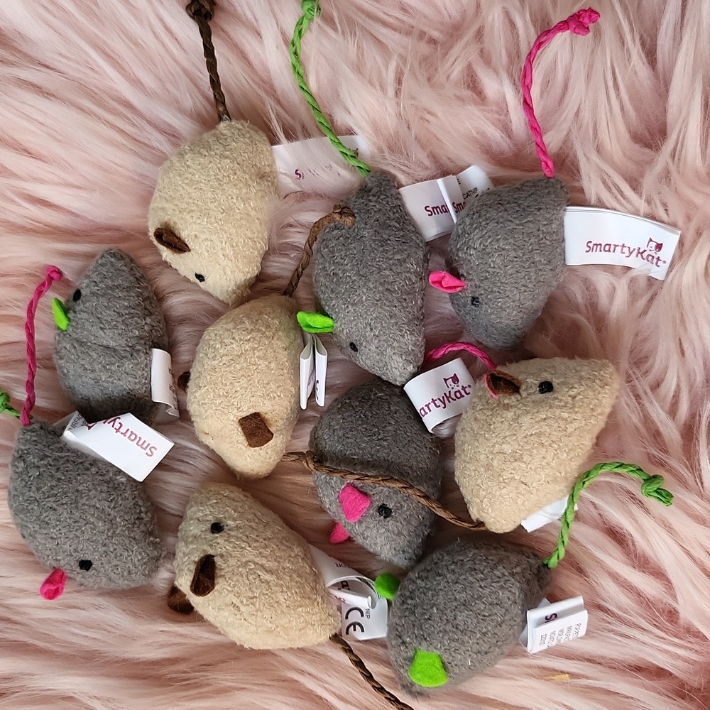 Brand New SmartyKat Skitter Critters CATNIP MICE-10 CT.
